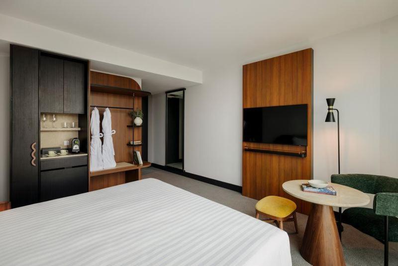 Crowne Plaza Adelaide Mawson Lakes By Ihg Экстерьер фото